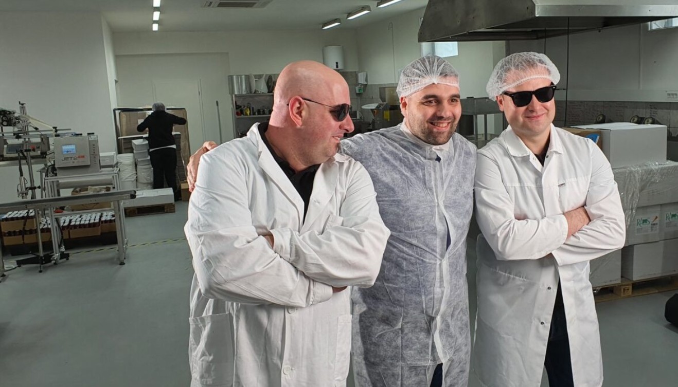 kooperativa 103 zgodbe akrobatov